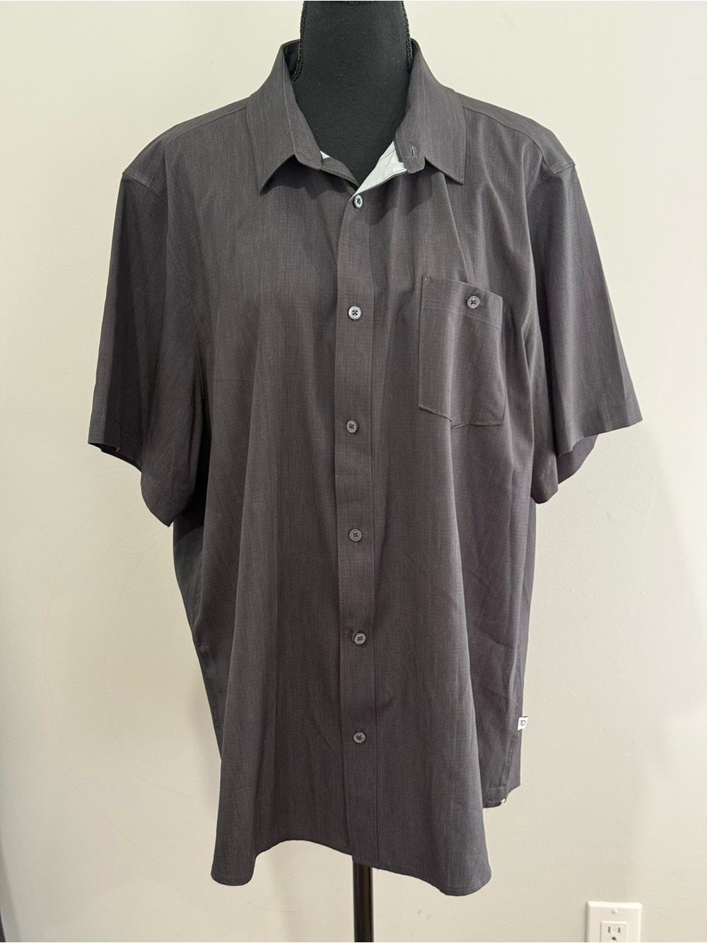 7 Diamonds XXL Men's Short-Sleeve Button-Up Shirt in Dark Gray w Stretch 510